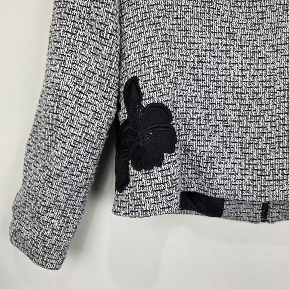 Karl Lagerfeld Paris Tweed Jacket with Contrast Appliques & Pearl Drops, Size 8 - Picture 3 of 12